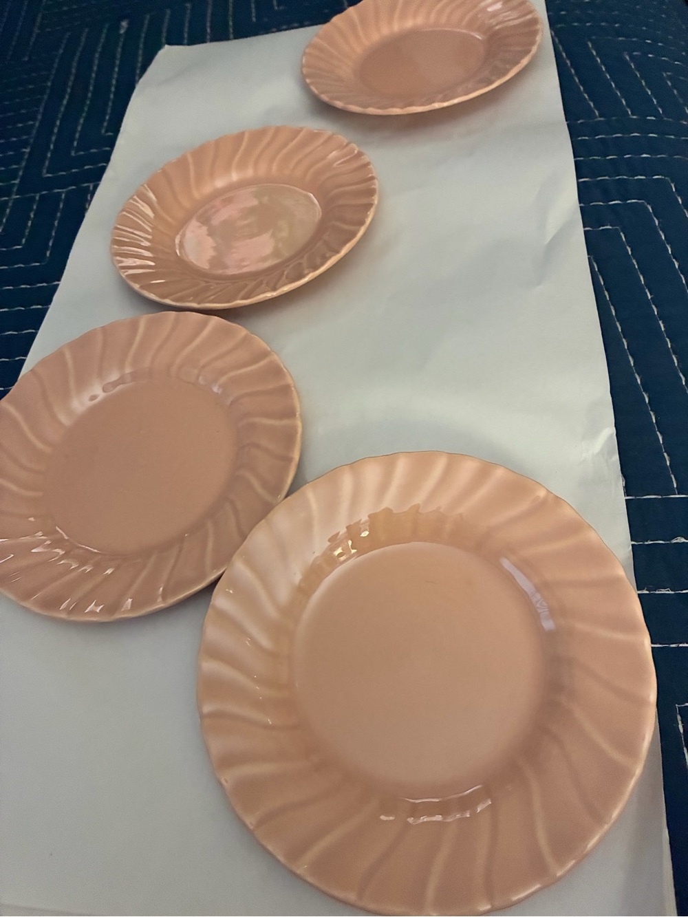 Franciscan Pink Scalloped Dinner Plates - Set of 4